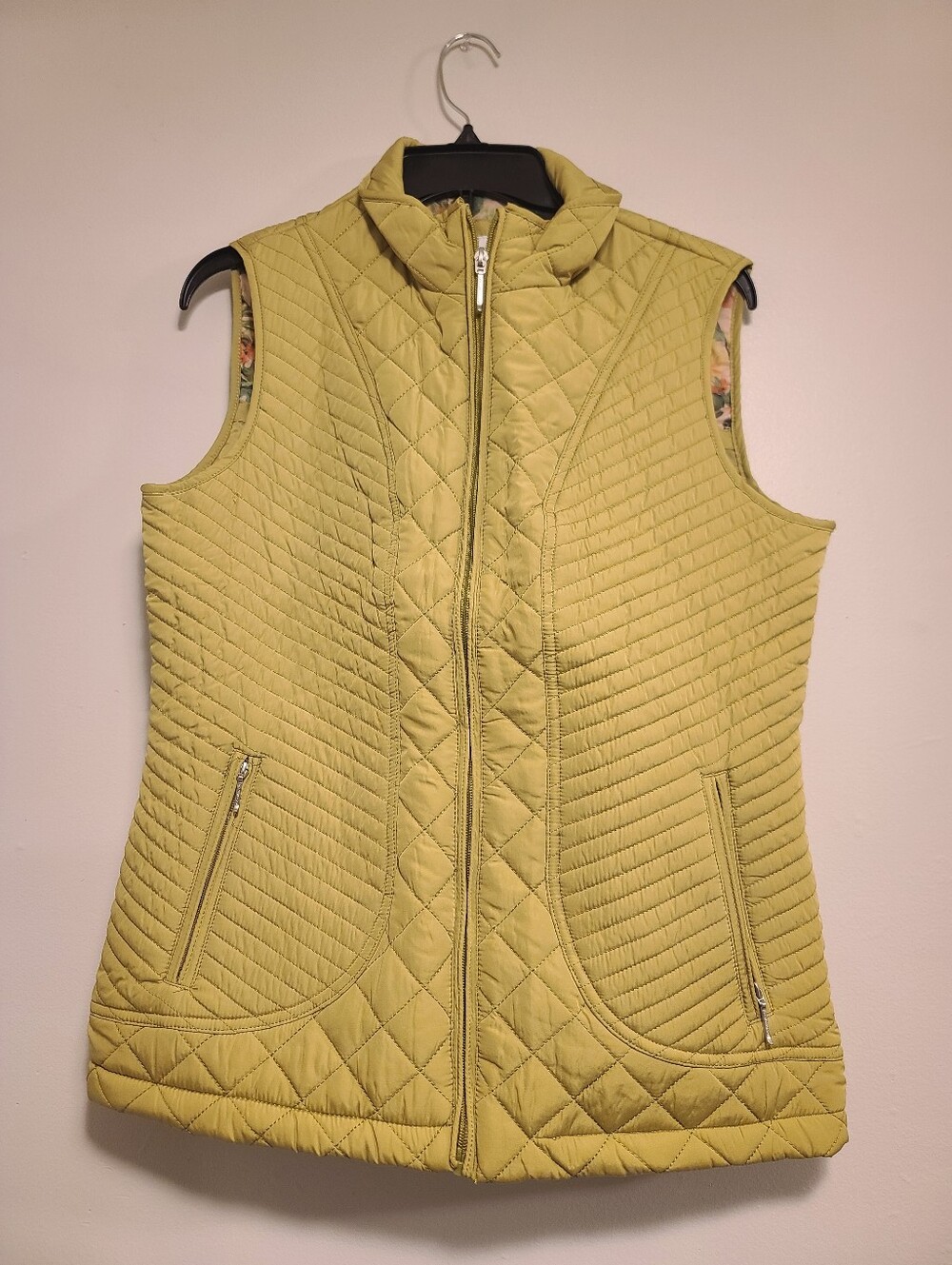 Weatherproof Womens Quilted Sleeveless Vest in Light Green Size Medium Casual